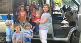 Spotkanie policjantów i strażaków z przedszkolakami w Miejskim Przedszkolu nr 1 w...