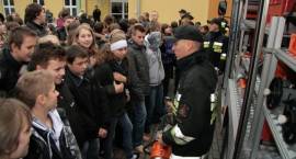 Ćwiczenia ratowniczo gaśnicze w Zespole Szkół Ogólnokształcących