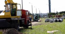 Trwa przenoszenie oświetlenia ulicznego (2008.09.01) /Fot. Grzegorz Zawistowski