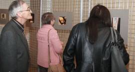 W Galerii Sztuki Centrum Kultury w Zambrowie otwarto kolejną wystawę fotografii...