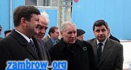 Minister Rolnictwa J.Kalinowski z Księdzem Prałatem H.Gołaszewskim tuż przed...