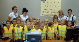 Przedszkolaki z MP4 – Biedronki z wizytą w Lukas Banku z okazji Dnia Dziecka