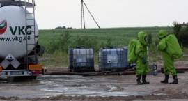 Akcja ratunkowa przepompowania i naturalizacji kwasu solnego wyciekającego z...