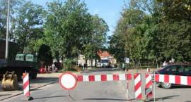 Widok od strony Starostwa Powiatowego na remontowany odcinek ul. Fabrycznej /Fot....
