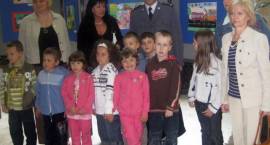 Przedszkolaki z MP6 w Zambrowie na uroczystości rozstrzygnięcia konkursu plastycznego w...