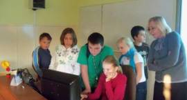 W projekcie uczestniczy 19 uczniów z zambrowskiej Czwórki (z klas: VI b, VI d oraz V d)
