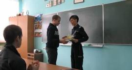 Funkcjonariusze zambrowskiej policji spotkali się z uczniami SOSW w Długoborzu