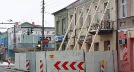 W kamienicy przy Pl. Sikorskiego zawaliły się stropy