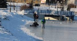 Uwaga na zamarznięte zbiorniki wodne
