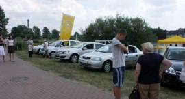 Od południa wystawiały się salony samochodowe /Fot. Grzegorz Zawistowski