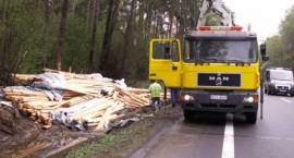 Akcja wydobycia TIR-ów z rowu po wypadku w dn. 05.05.2010 r. w okolicach m. Żabikowo -...