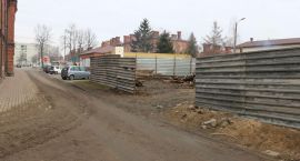 Za „podkową” zniknęły stare komórki i garaże