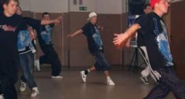 Crazy Twisting Group w Zakładzie Karnym w Czerwonym Borze w czasie finału WOŚP