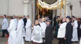 Niedziela Wielkanocna - Rezurekcja w Kościele pw. Trójcy Przenajświętszej w Zambrowie...