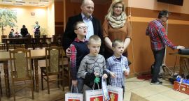 W Szumowie rozstrzygnięto świąteczny konkurs plastyczny