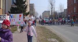 Pikieta uczniów SP3 przeciw agresji i przemocy