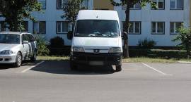 Uważaj na linie - parkuj z głową!