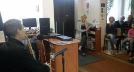 Biblioteka w Szumowie proponuje poezję w innej odsłonie