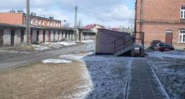 Teren przy blokach AWP 44, 46, 48 i 50 jest co prawda zagodposarowany pod względem...