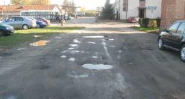 Plac przy bloku Magazynowa 15