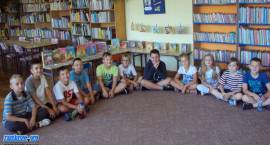 Uczniowie „Czwórki” z wizytą w bibliotece