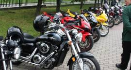 Pokaz motocykli w Zambrowie podczas pikniku motocyklowego w Czerwonym Borze w sierpniu...