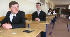 Gimnazjaliści napisali egzamin z matematyki i przyrody