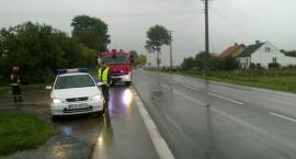 Droga krajowa nr 8 (odcinek Zambrów - Białystok). Strażacy nautralizują wyciek oleju na...