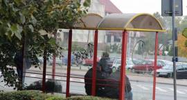 Wandale niszczą wiaty przystankowe