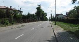 Z ul. Obrońców Zambrowa, za SP5 skręcamy w prawo w ul. Wądołkowską