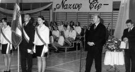 Zdjęcie z wizyty Marszałka Macieja Płażyńskiego na uroczystości nadania imienia MG1