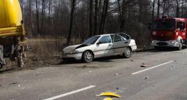 Skutki wypadku w dn. 28.03.2011 na drodze Zambrów-Łomża przed m. Zbrzeźnica