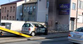 W Zambrowie na parkingu spłonął samochód