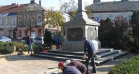 Pomnik Powstania Styczniowego otrzymał nową iluminację /Fot. 21.10.2008 r., Anna Kulesza