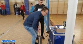Uczniowie z SP4 w Naukobusie, 22.02.2018 r.