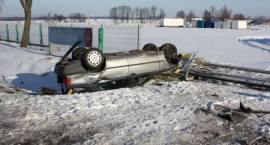 Skutki kolizji na drodze krajowej nr 8 za Wiśniewem. W dn. 1.03.2011 godz. ok. 15.00
