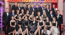 Studniówka ZSO 2016. Zdjęcia grupowe