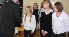 Święto Patrona Szkoły Podstawowej nr 4 w Zambrowie /Fot. Anna Kulesza, www.zambrow.org