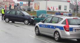 Wypadek na światłach w centrum Zambrowa