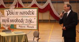 Święto Patrona w MG1 w Zambrowie - dyrektor Ryszard Ogrodnik