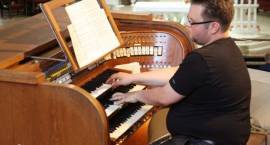 Koncert organowy Roberta Kuleszy w Zambrowie