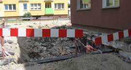 Trwają prace przy budowie ulicy za blokiem Białostocka 3. 
