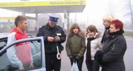 PCK Patrol na ulicach Zambrowa razem z policjantami kontrolowali i pouczali kierowców...