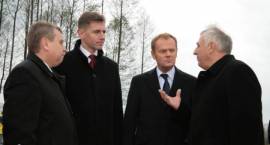 Premier Donald Tusk odwiedził plac budowy Obwodnicy Zambrowa i Wiśniewa