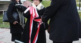 Odsłonięcie tablicy pamiątkowej Henryka Chęcińskiego przy moście w Zambrowie