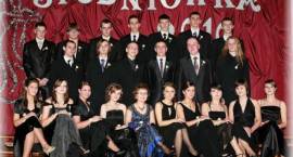 Studniówka 2010 w Liceum Ogólnokształcące ZSO w Zambrowie /Foto Piotrowscy