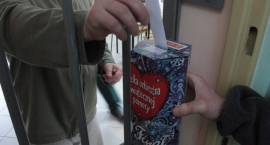Kwestujący w ZK Czerwoy Bór zbierali specjalne druki