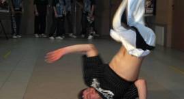 Crazy Twisting Group w Zakładzie Karnym w Czerwonym Borze w czasie finału WOŚP