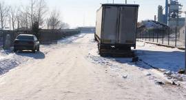 Ciężarówki parkują na ulicach
