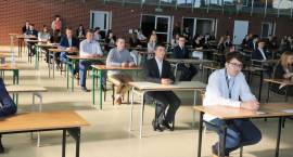 Gimnazjaliści napisali testy z matematyki i nauk przyrodniczych